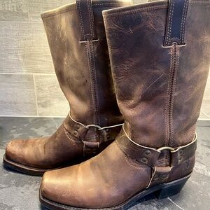 FRYE Women’s Harness 12R Boot, Size 10 🤎 “Smokey” color